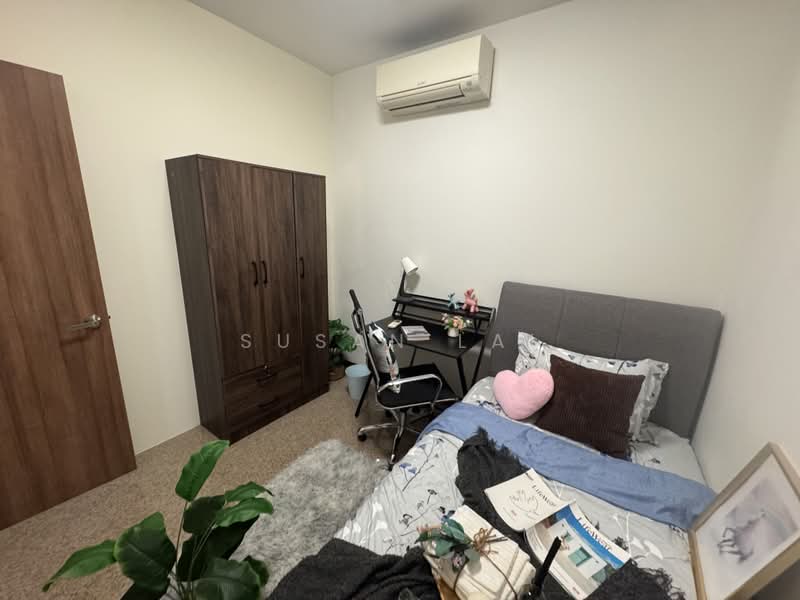 Queens, 12 Stirling Road, Room Rental, 50 sqft, Condominium For Rent, by Susan Lai, 25060018 - PropertyGuru.com.sg