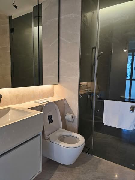 Amber Park, 18 Amber Gardens, 2 Bedrooms, 743 sqft, Condominium For Sale, by Fransiska Tan, 25060256 - PropertyGuru.com.sg