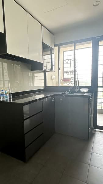 Harbour View Towers, 21 Telok Blangah Drive, 3 Bedrooms, 1,206 sqft, Condominium For Rent, by Kavin Kuah, 25061820 - PropertyGuru.com.sg