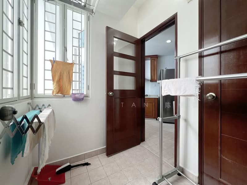 Northoaks, 20 Woodlands Cresent, 3 Bedrooms, 1,292 sqft, Condominium For Rent, by Damian Tan 陈係赈, 25061989 - Yard - PropertyGuru.com.sg