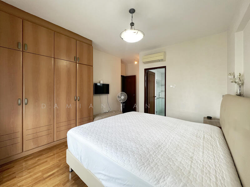 Northoaks, 20 Woodlands Cresent, 3 Bedrooms, 1,292 sqft, Condominium For Rent, by Damian Tan 陈係赈, 25061989 - Master Bedroom_02 - PropertyGuru.com.sg