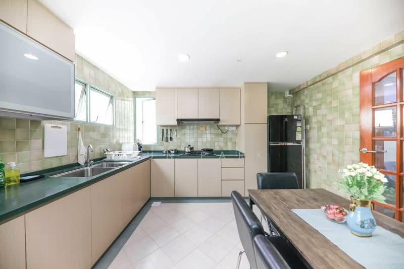 Sophia Crest, 67 Sophia Road, Room Rental, 300 sqft, Apartment For Rent, by Jun Park, 25063108 - PropertyGuru.com.sg