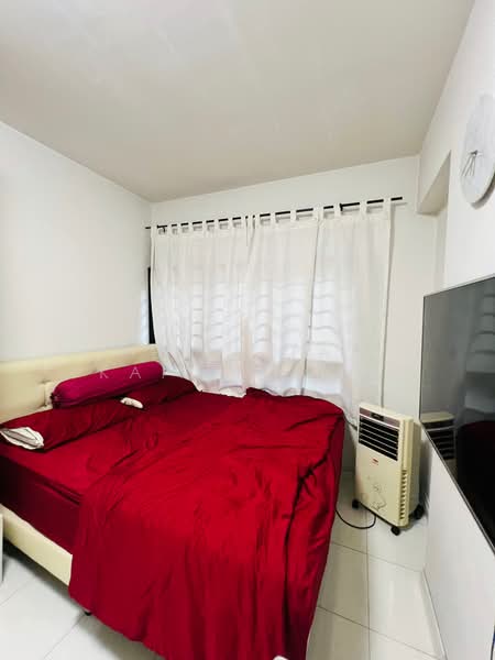 684A Jurong West Street 64, 684A Jurong West Street 64, Boon Lay / Jurong / Tuas, Room Rental, 250 sqft, HDB Flat For Rent, by Kelly Tay Kailin 郑凯琳, 25064768 - PropertyGuru.com.sg