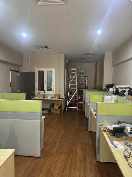 ⭐️ office in town near mrt, 44/44A Pekin Street, 2,131 sqft, Office For Rent, by Chris Goh, 25065595 - CommercialGuru.com.sg