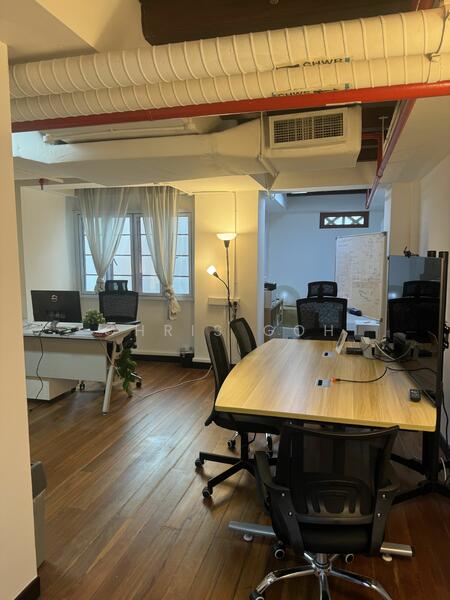 ⭐️ office in town near mrt, 44/44A Pekin Street, 2,131 sqft, Office For Rent, by Chris Goh, 25065595 - CommercialGuru.com.sg