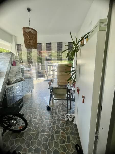 Yarrow Garden Estate, Yarrow Garden, 3 Bedrooms, 1,500 sqft, Terraced House For Rent, by Olivia Porteous 彭逸裳, 25065950 - PropertyGuru.com.sg