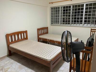For Rent - 317 Jurong East Street 31