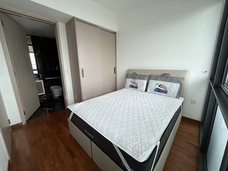 J Gateway, 2 Gateway Drive, 1 Bedroom, 474 sqft, Condominium For Rent, by Christine Kang, 25066473 - PropertyGuru.com.sg