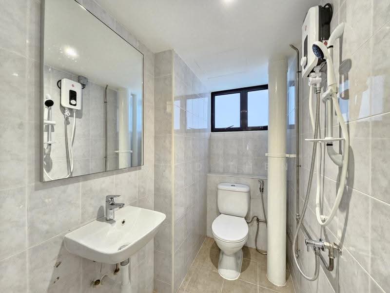 Chancery Court, 36H Dunearn Road, Newton / Novena, 2 Bedrooms, 926 sqft, Condominium For Rent, by Richard Then, 25066513 - Bathroom - PropertyGuru.com.sg