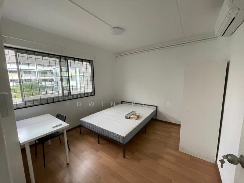 466 Pasir Ris Street 41, 466 Pasir Ris Street 41, 1 Bedroom, 150 sqft, HDB Flat For Rent, by Edwin Phua, 25066611 - PropertyGuru.com.sg