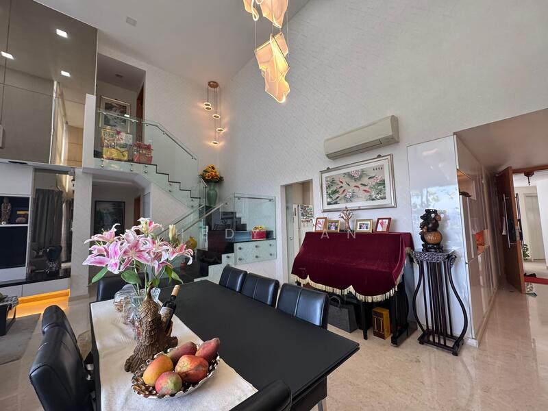 For Sale - The Lakeshore