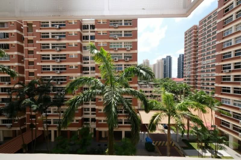 132 Clarence Lane, 132 Clarence Lane, 4 Bedrooms, 1,431 sqft, HDB Flat For Rent, by Shanel Liew, 25069226 - PropertyGuru.com.sg