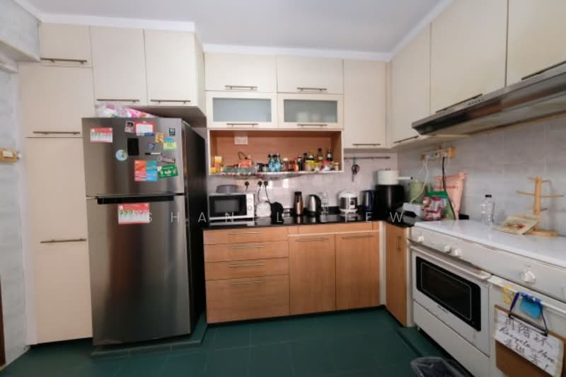 132 Clarence Lane, 132 Clarence Lane, 4 Bedrooms, 1,431 sqft, HDB Flat For Rent, by Shanel Liew, 25069226 - PropertyGuru.com.sg