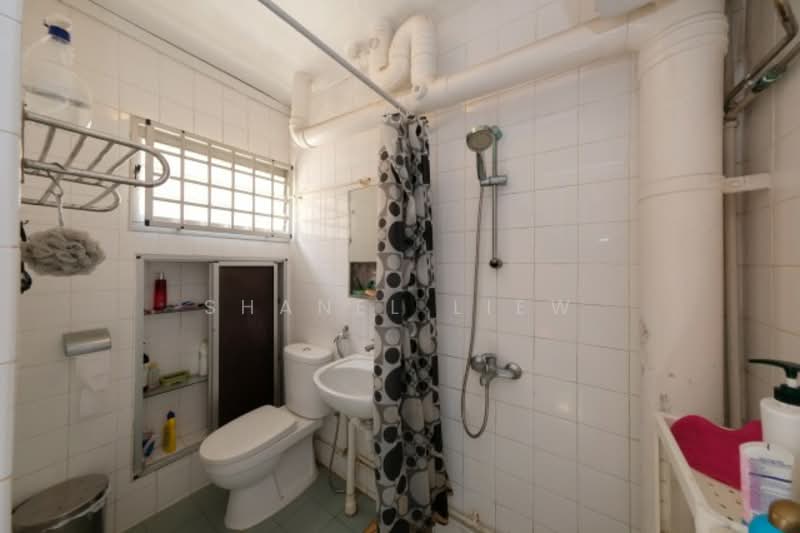 132 Clarence Lane, 132 Clarence Lane, 4 Bedrooms, 1,431 sqft, HDB Flat For Rent, by Shanel Liew, 25069226 - PropertyGuru.com.sg