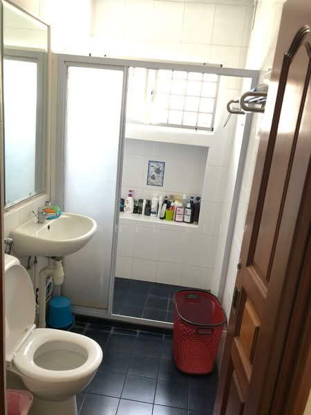 132 Clarence Lane, 132 Clarence Lane, 4 Bedrooms, 1,431 sqft, HDB Flat For Rent, by Shanel Liew, 25069226 - PropertyGuru.com.sg