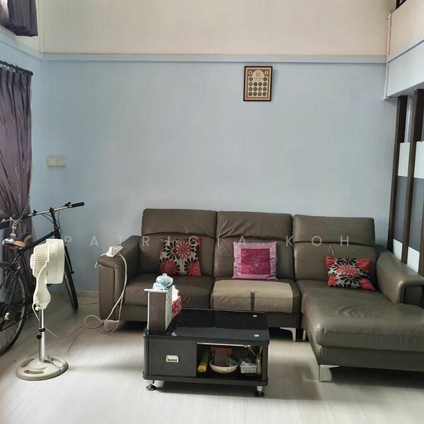 For Rent - 850 Hougang Central