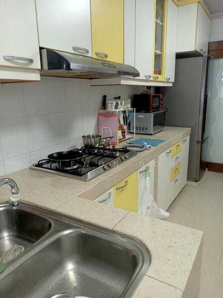 For Rent - 240 Serangoon Avenue 2