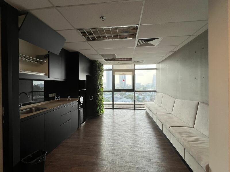Fragrance Empire Building, 456 Alexandra Road, 3,907 sqft, Office For Rent, by Mandy Huang, 25071834 - CommercialGuru.com.sg