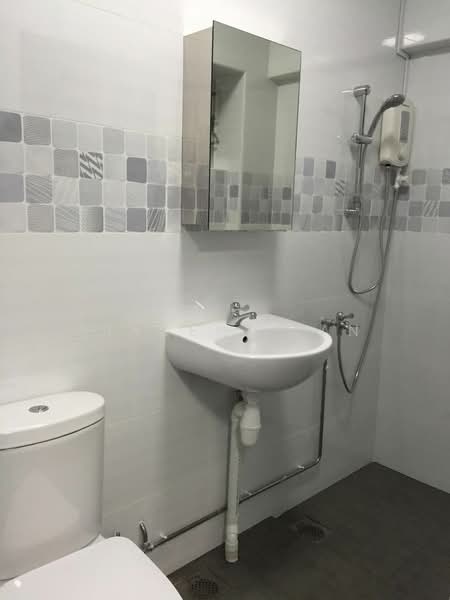 460 Hougang Avenue 10, 460 Hougang Avenue 10, 3 Bedrooms, 1,184 sqft, HDB Flat For Rent, by Vincent Tan, 25073026 - PropertyGuru.com.sg