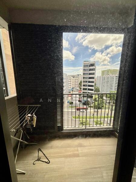 For Rent - Sims Urban Oasis