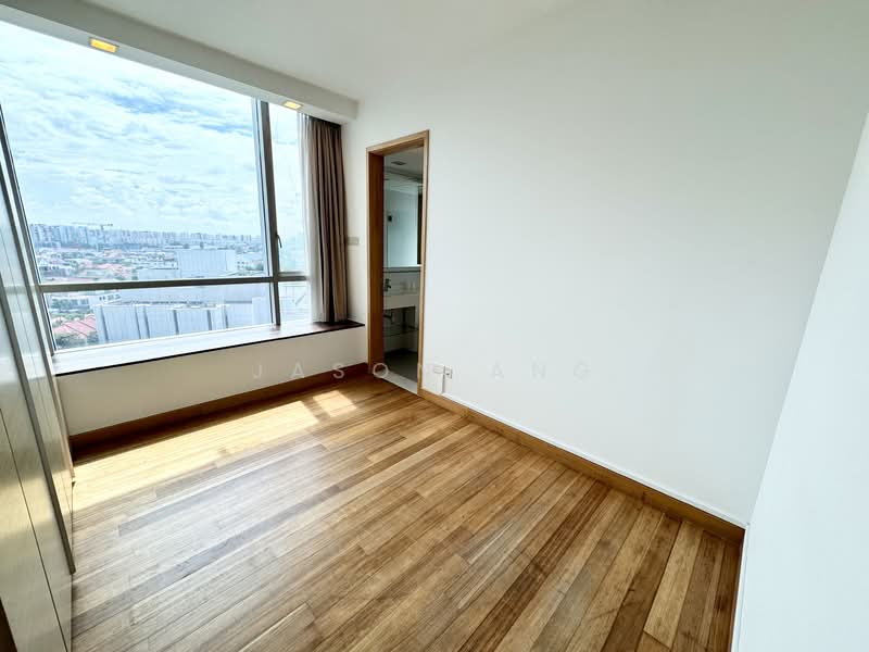 One Amber, 3 Amber Gardens, 4 Bedrooms, 1,658 sqft, Condominium For Rent, by Jason Ang, 25074707 - Junior master - PropertyGuru.com.sg