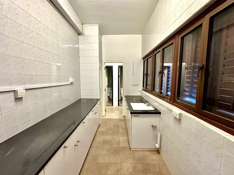 81B Tanjong Pagar Road, Chinatown / Tanjong Pagar, 1,662 sqft, Shop / Shophouse For Rent, by Howgene Leong, 25075577 - CommercialGuru.com.sg