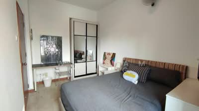 For Rent - Grandlink Square