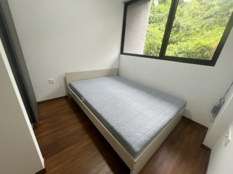 bedroom B also face greenery