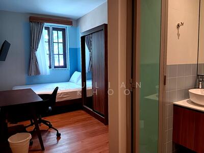 For Rent - No Owner! Newly Renovated Master Room, Near Boon Keng MRT