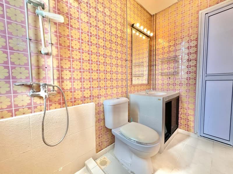 Lloyd Court, 40 Lloyd Road, Orchard / River Valley, Room Rental, 250 sqft, Condominium For Rent, by Quincy Sung, 25079064 - PropertyGuru.com.sg
