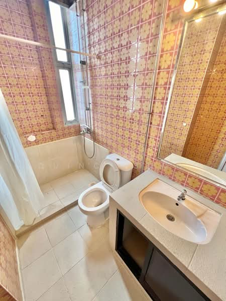 Lloyd Court, 40 Lloyd Road, Orchard / River Valley, Room Rental, 250 sqft, Condominium For Rent, by Quincy Sung, 25079064 - PropertyGuru.com.sg