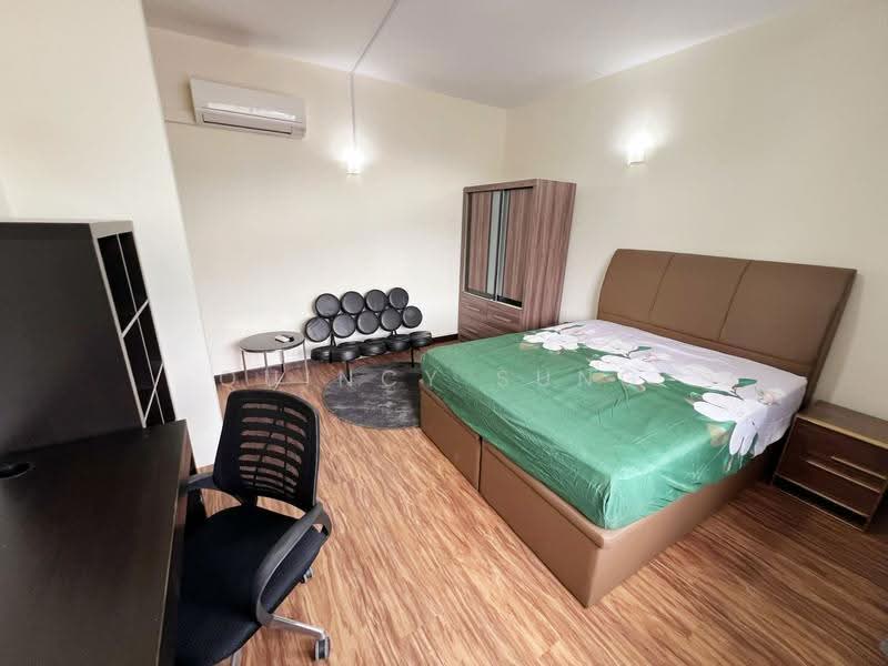 Lloyd Court, 40 Lloyd Road, Orchard / River Valley, Room Rental, 250 sqft, Condominium For Rent, by Quincy Sung, 25079064 - PropertyGuru.com.sg