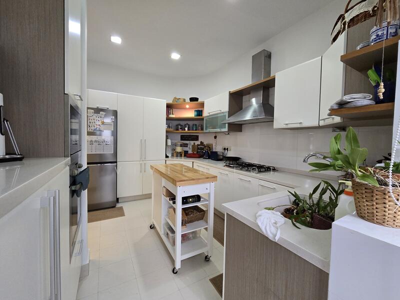 Mandarin Gardens, 1 Siglap Road, 3 Bedrooms, 1,873 sqft, Condominium For Rent, by Vivien Loi, 25079172 - PropertyGuru.com.sg