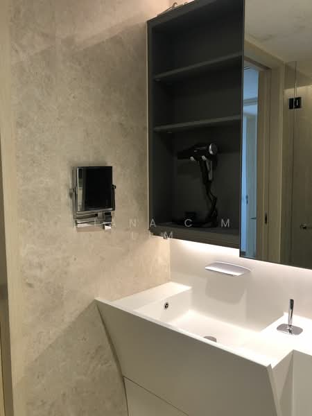 Cairnhill Nine, 9 Cairnhill Road, Orchard / River Valley, 2 Bedrooms, 1,033 sqft, Condominium For Rent, by Diana C M Lim, 25079202 - PropertyGuru.com.sg