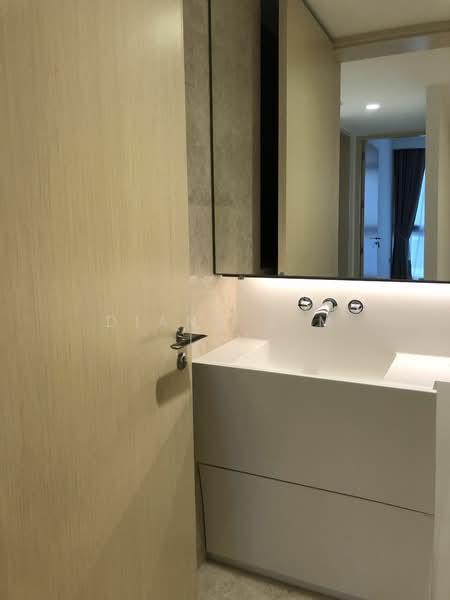 Cairnhill Nine, 9 Cairnhill Road, Orchard / River Valley, 2 Bedrooms, 1,033 sqft, Condominium For Rent, by Diana C M Lim, 25079202 - PropertyGuru.com.sg