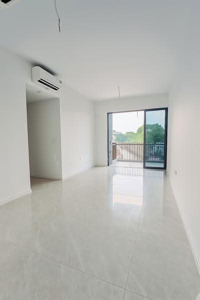 KI Residences At Brookvale, 14 Brookvale Drive, Clementi Park / Upper Bukit Timah, 3 Bedrooms, 861 sqft, Condominium For Sale, by Tiffany Tao 陶虹, 25079274 - Living Room - PropertyGuru.com.sg