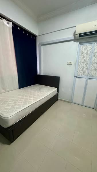 Crystal Mansions, 3 Lorong 6 Geylang, Room Rental, 200 sqft, Condominium For Rent, by Jun Xian Chua, 25079298 - PropertyGuru.com.sg