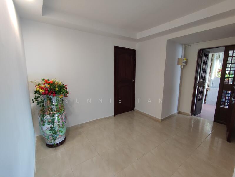 Main Door / Common Area
