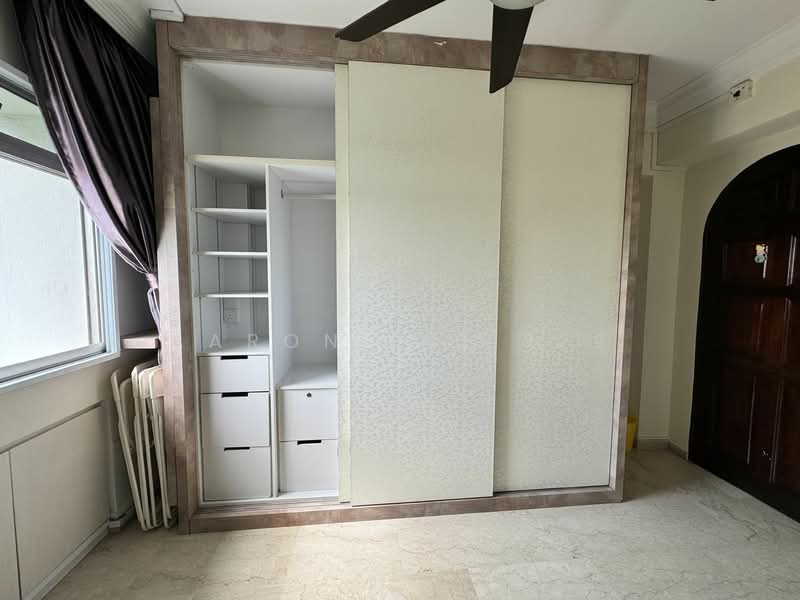 For Rent - 664 Jalan Damai