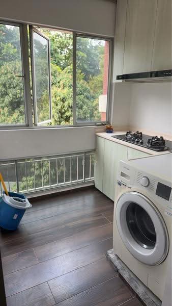129 Clarence Lane, 129 Clarence Lane, Alexandra / Commonwealth, 3 Bedrooms, 1,119 sqft, HDB Flat For Rent, by Zavier Er, 25083856 - Kitchen - PropertyGuru.com.sg