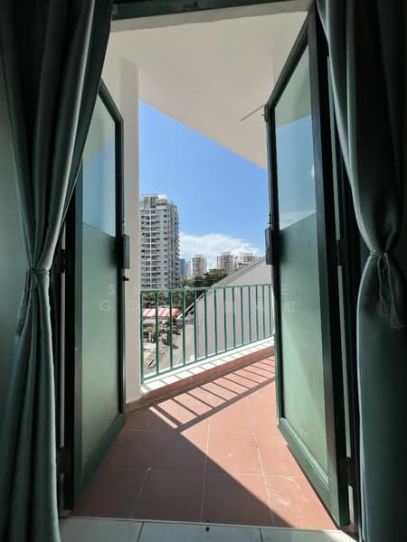 Balestier Apartment Kim Keat, Kim Keat Road, Balestier / Toa Payoh, Room Rental, 360 sqft, Walk-up Apartment For Rent, by Shanelle Gooi 魏燕虹, 25083896 - Private balcony within room - PropertyGuru.com.sg