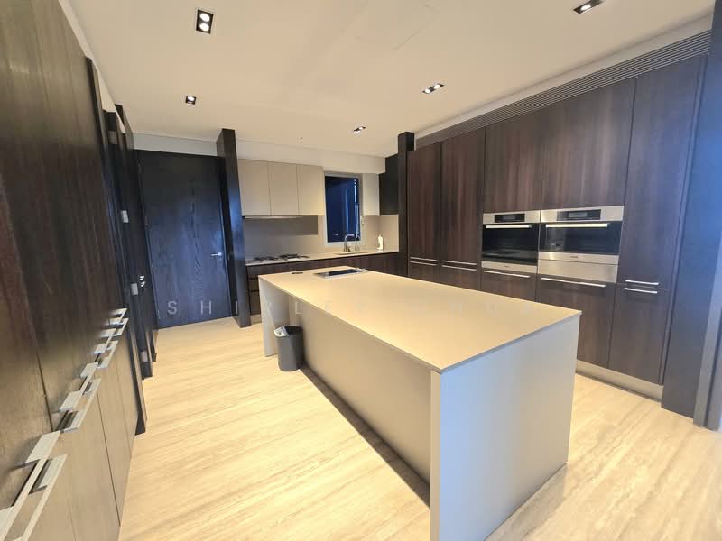 For Sale - TwentyOne Angullia Park