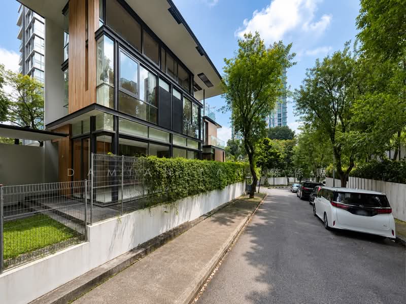 ⭐️VERY RARE SEMI-D @ ORCHARD VICINITY | NEAR MRT & ORCHARD SHOPPING BELT | LESS THAN 10-YR-OLD HSE⭐️, Lengkok Angsa Paterson Jalan Arnap Tupai Kelawar One Tree Hill Merak Jintan Elok Kayu Manis Lada Puteh Grange Tanglin Nassim Mutiara Hoot Jervois Kiam, 5 Bedrooms, 3,531 sqft, Semi-Detached House For Sale, by Damian Tan 陈係赈, 25084655 - PropertyGuru.com.sg
