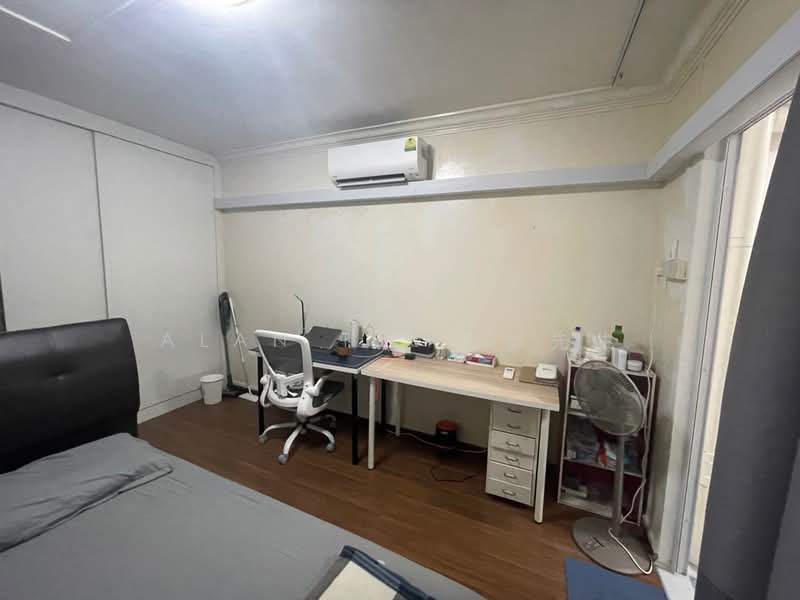 323 Ubi Avenue 1, 323 Ubi Avenue 1, Room Rental, 200 sqft, HDB Flat For Rent, by Alan Tsui 徐先生, 25084812 - PropertyGuru.com.sg