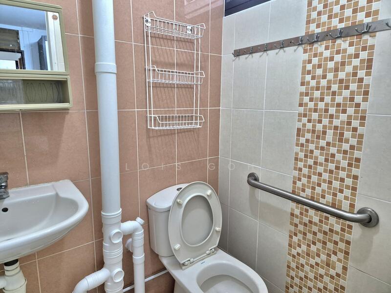 70 Bedok South Road, 70 Bedok South Road, 2 Bedrooms, 720 sqft, HDB Flat For Rent, by Lois Goh, 25086520 - PropertyGuru.com.sg
