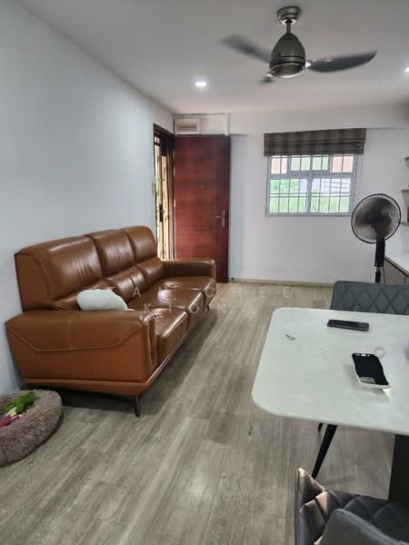 247 Jurong East Street 24, 247 Jurong East Street 24, Room Rental, 200 sqft, HDB Flat For Rent, by Tan Chee Kiong, 25087381 - PropertyGuru.com.sg