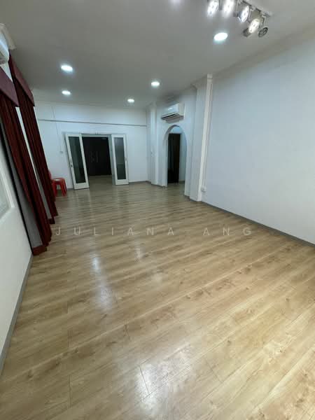 30 Jansen Road, 30 Jansen Road, 4 Bedrooms, 2,500 sqft, Detached House For Rent, by Juliana Ang, 25089028 - Living Room - PropertyGuru.com.sg