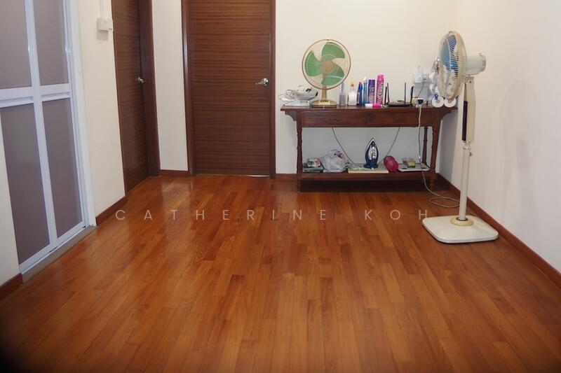 Kovan Freehold Semi-D Wide Frontage 10 Mins Walk to MRT Semi-Detached House For Sale at S$ 6,380,000 | PropertyGuru Singapore