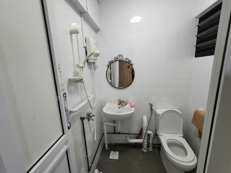 126 Yishun Street 11, 126 Yishun Street 11, 2 Bedrooms, 700 sqft, HDB Flat For Rent, by Brandon Loh, 25089795 - PropertyGuru.com.sg