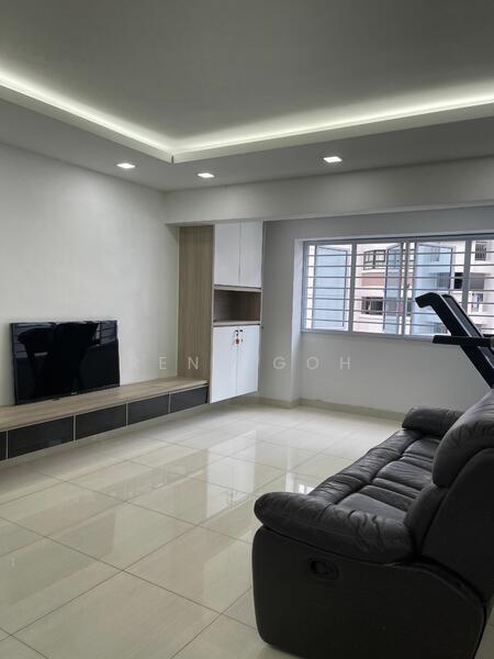 For Rent - 223C Compassvale Walk